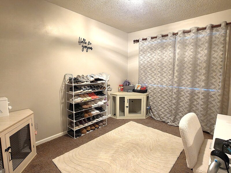 2015 Valley Drive Davenport IA 52806