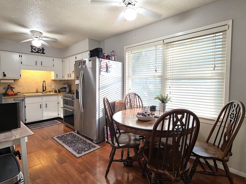 2015 Valley Drive Davenport IA 52806
