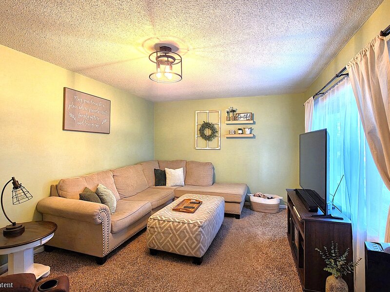 2015 Valley Drive Davenport IA 52806