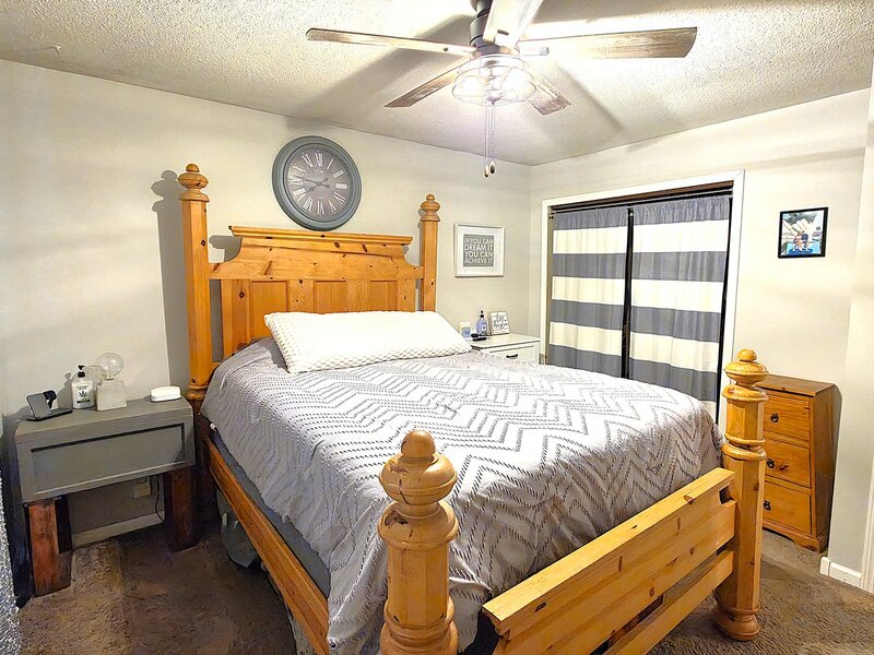 2015 Valley Drive Davenport IA 52806