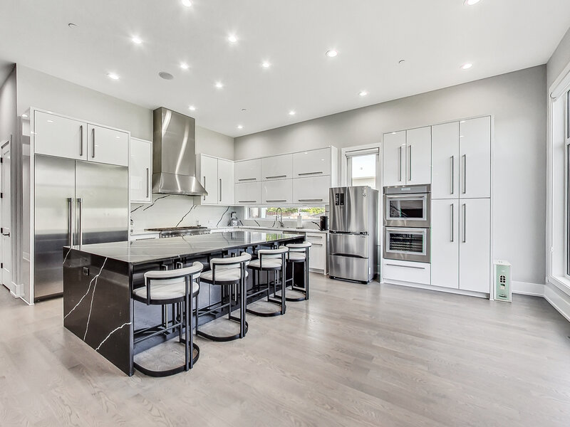 1331 Pfingsten Road Northbrook IL 60062