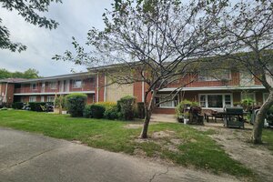 Photo of 1107 E Algonquin Road Arlington Heights IL 60005 Unit 16