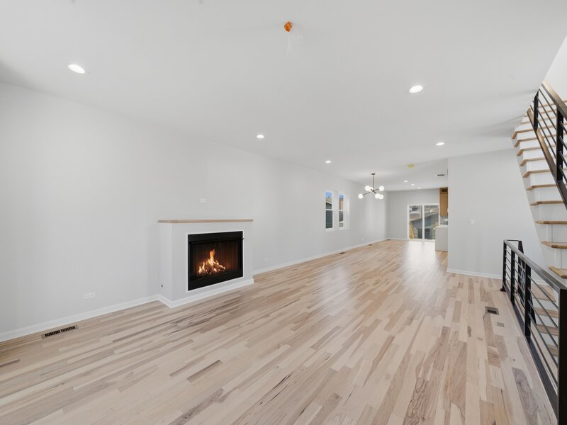 956 N Saint Louis Avenue Chicago IL 60651