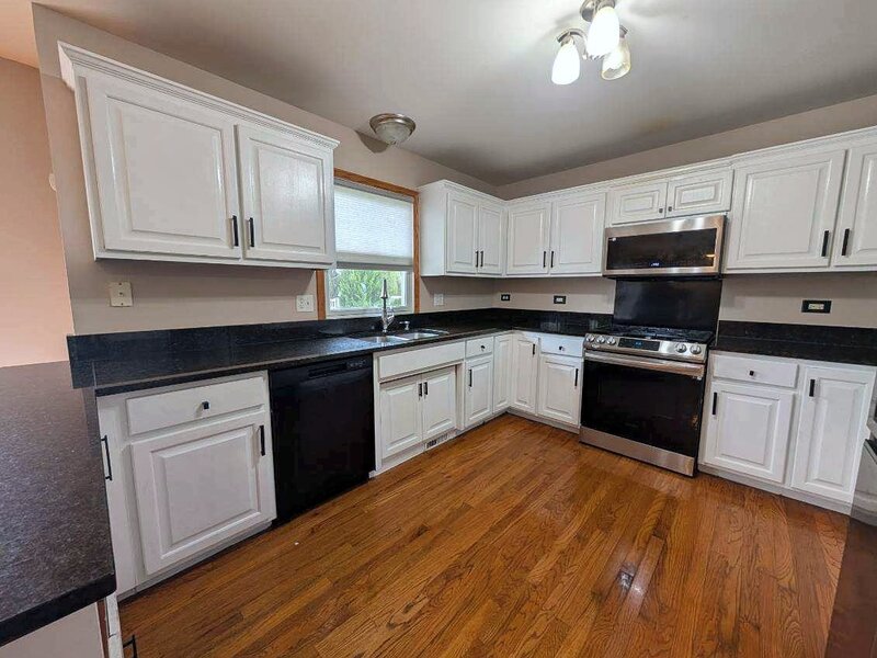 233 Highpoint Circle Bourbonnais IL 60914