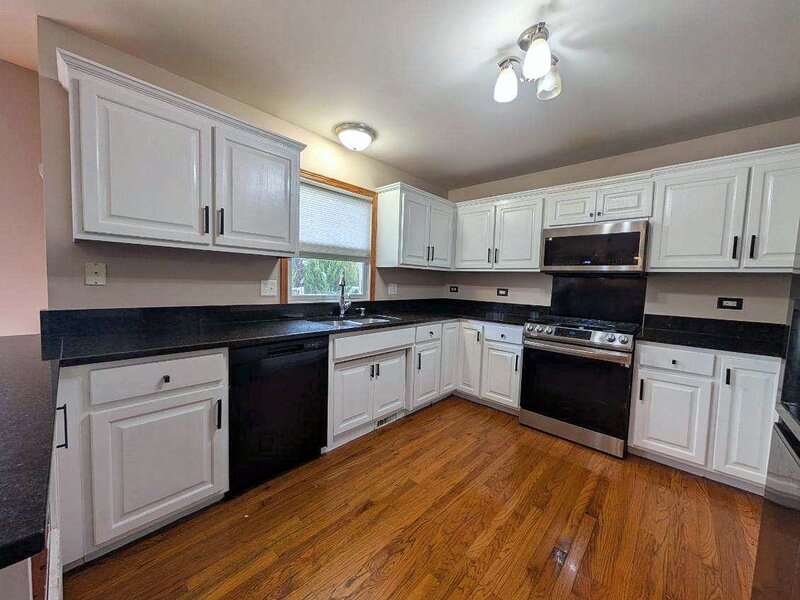 233 Highpoint Circle Bourbonnais IL 60914