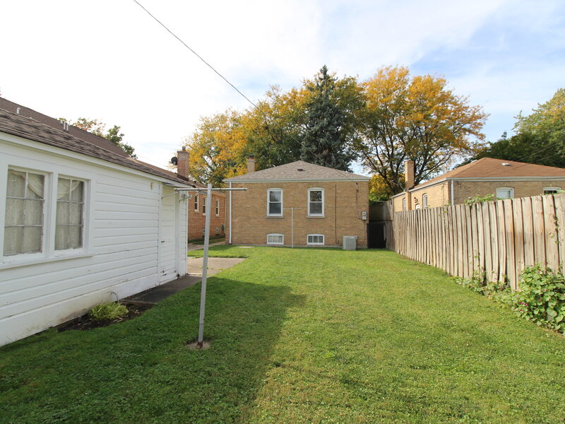 5431 N Natoma Avenue Chicago IL 60656