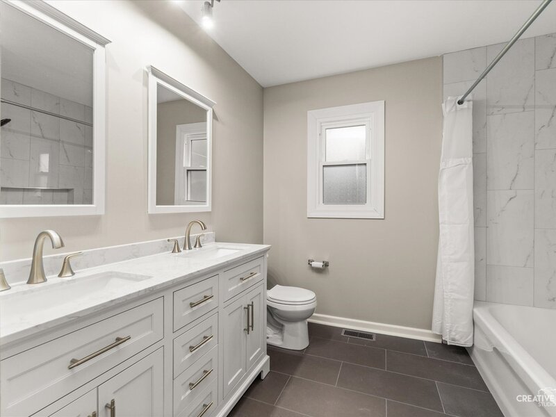 2213 Hamilton Lane Darien IL 60561