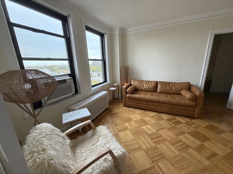 2000 N Lincoln Park West Chicago IL 60614