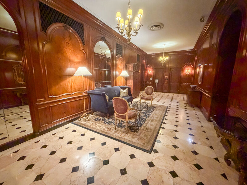 2000 N Lincoln Park West Chicago IL 60614
