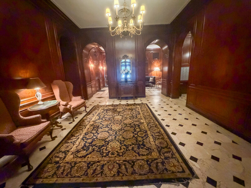 2000 N Lincoln Park West Chicago IL 60614