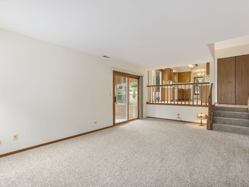 1941 S Valley Road Lombard IL 60148