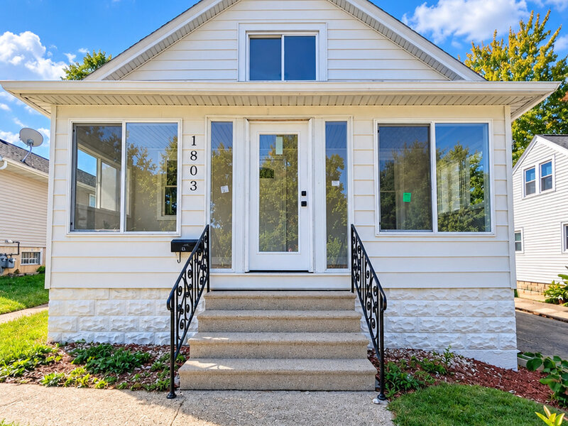 1803 N Center Street Crest Hill IL 60403