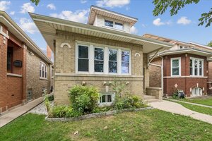 Photo of 5325 N Linder Avenue Chicago IL 60630