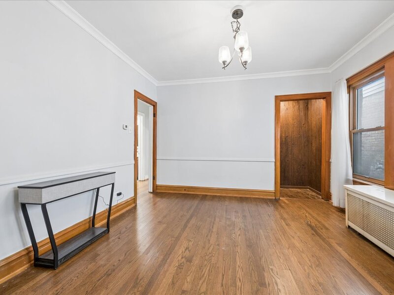 5325 N Linder Avenue Chicago IL 60630