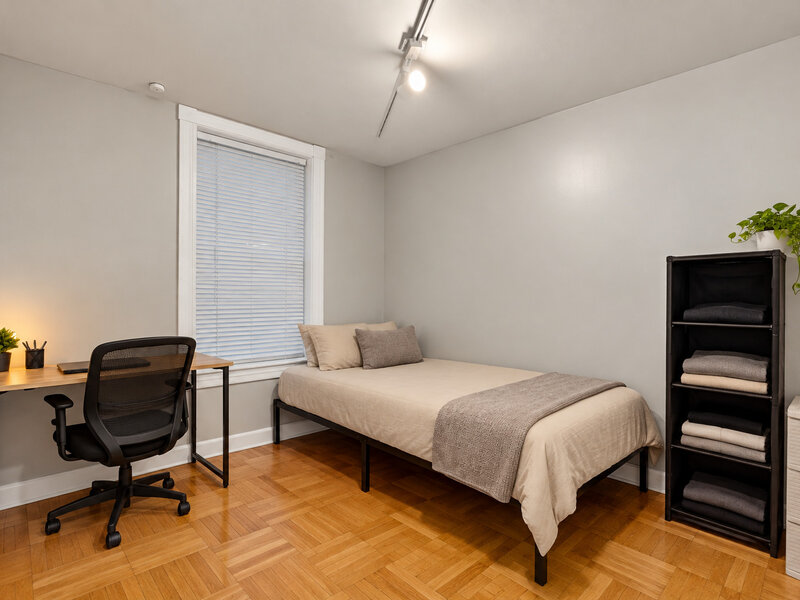 1406 W Flournoy Street Chicago IL 60607