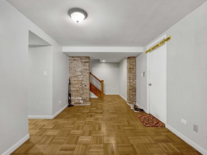 1406 W Flournoy Street Chicago IL 60607
