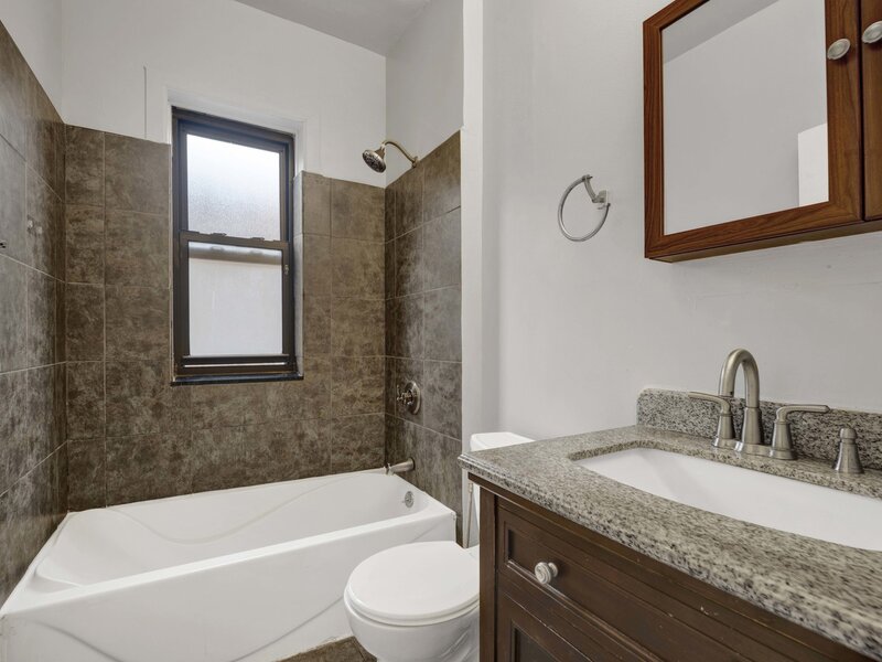 1406 W Flournoy Street Chicago IL 60607