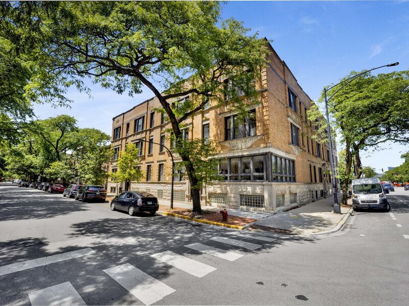 616 S Loomis Street Chicago IL 60607