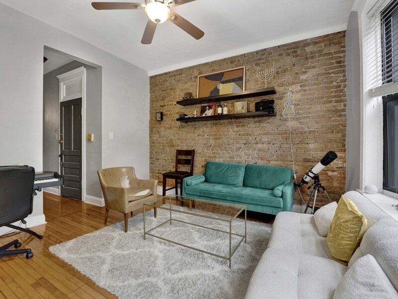 616 S Loomis Street Chicago IL 60607