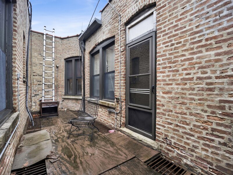 616 S Loomis Street Chicago IL 60607
