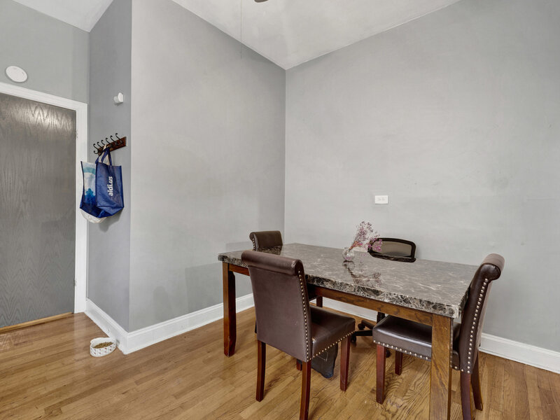 616 S Loomis Street Chicago IL 60607