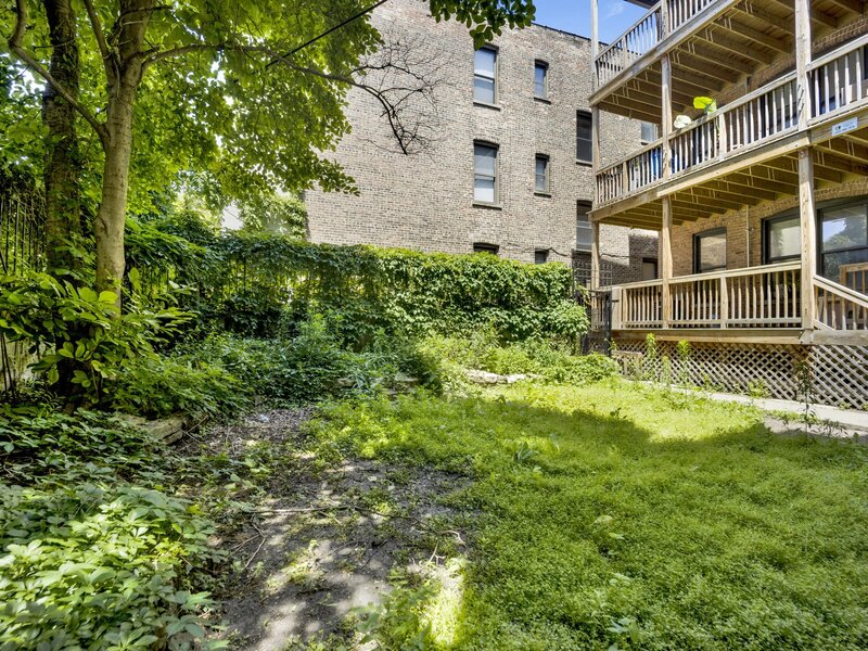 1404 W Flournoy Street Chicago IL 60607
