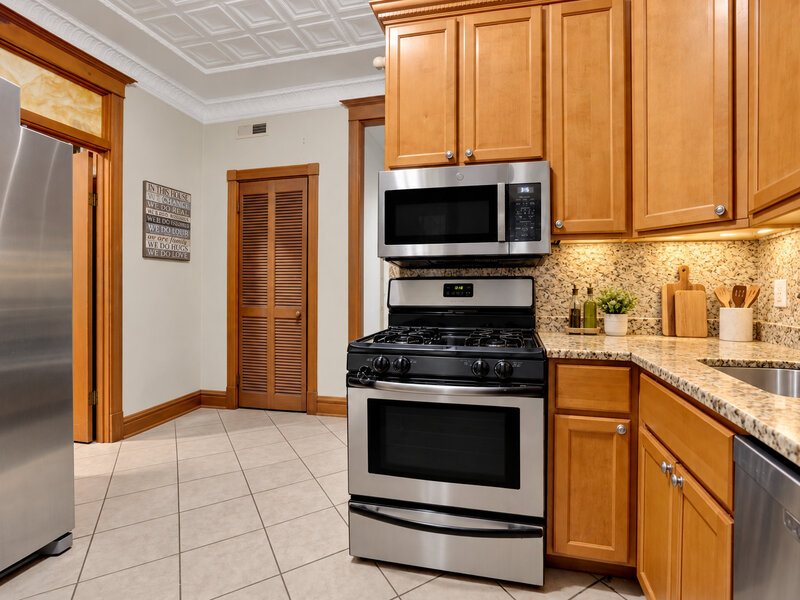 1404 W Flournoy Street Chicago IL 60607