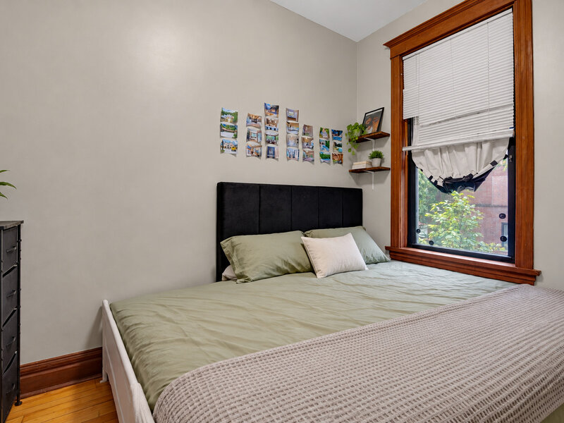 1404 W Flournoy Street Chicago IL 60607