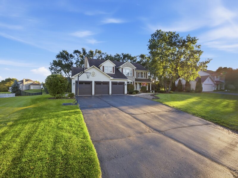 1245 Alexandra Boulevard Crystal Lake IL 60014