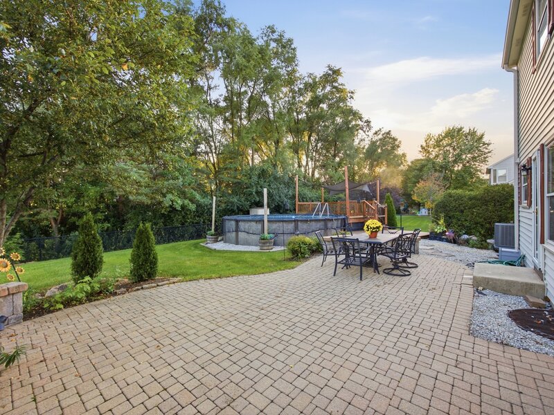1245 Alexandra Boulevard Crystal Lake IL 60014