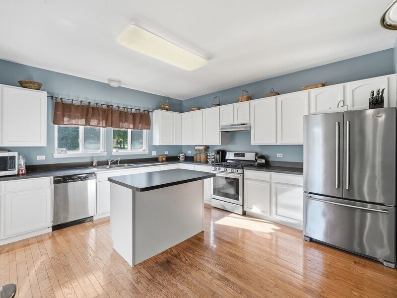 1009 Butterfield Circle Shorewood IL 60404