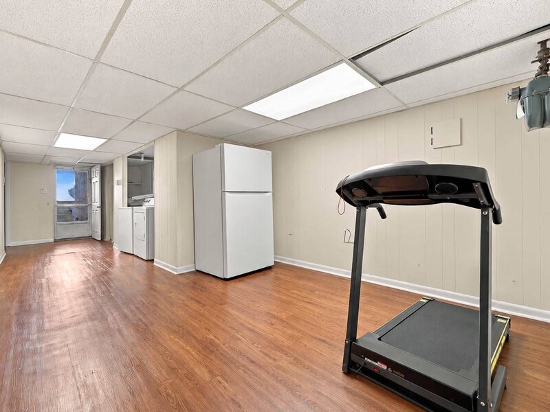 2940 W Greenleaf Avenue Chicago IL 60645
