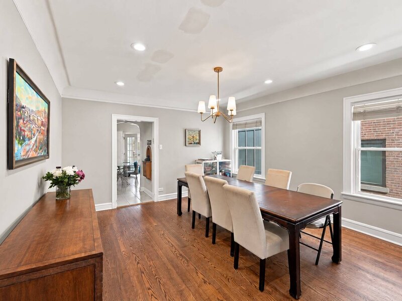 2940 W Greenleaf Avenue Chicago IL 60645