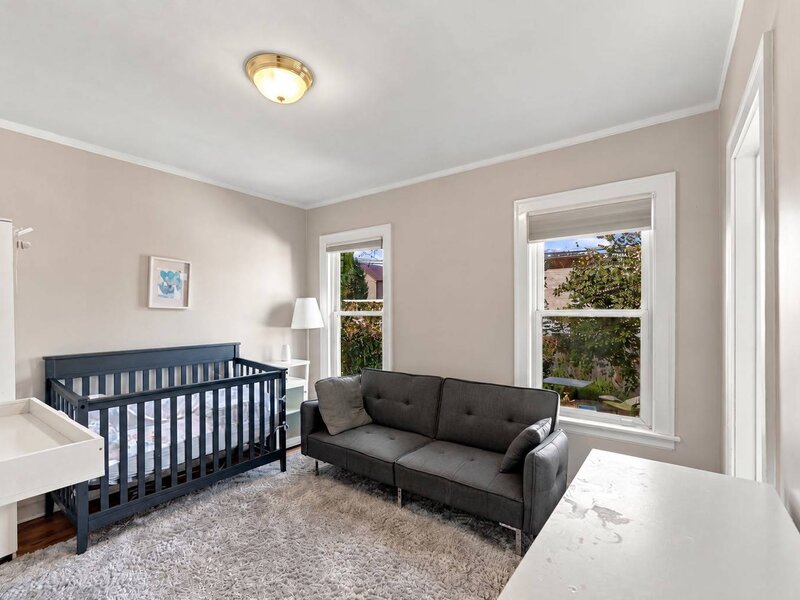 2940 W Greenleaf Avenue Chicago IL 60645