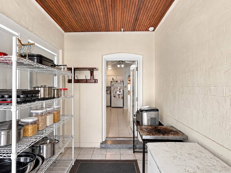2940 W Greenleaf Avenue Chicago IL 60645