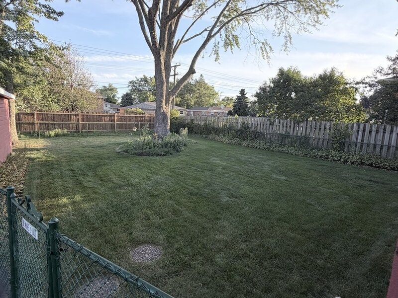 6635 W 87th Street Oak Lawn IL 60453