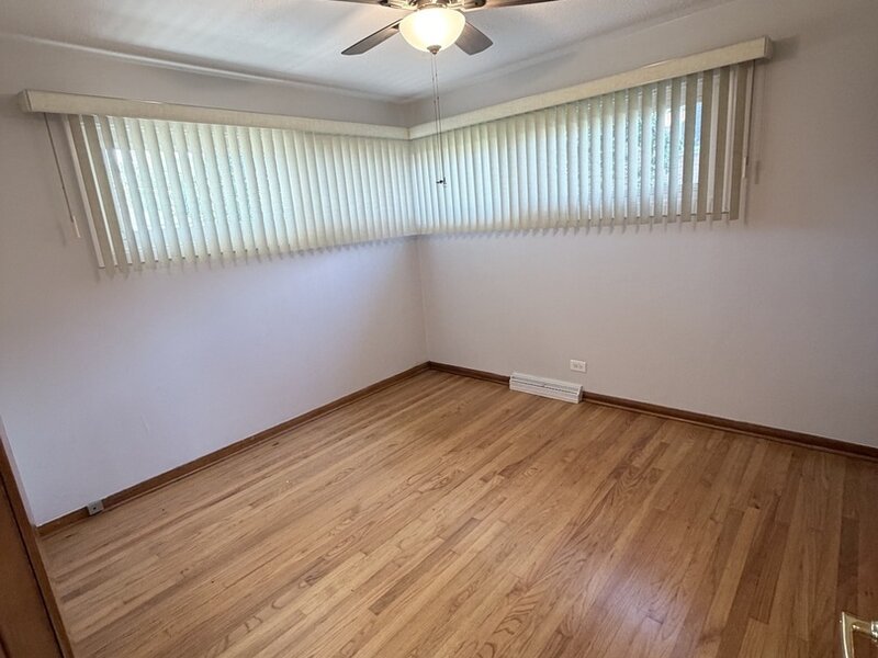 6635 W 87th Street Oak Lawn IL 60453