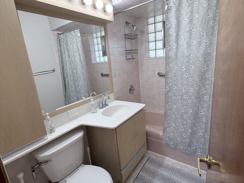 6635 W 87th Street Oak Lawn IL 60453