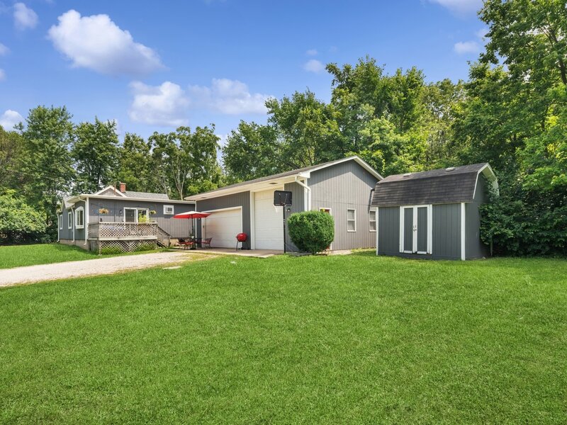 34 N Adams Street Oswego IL 60543