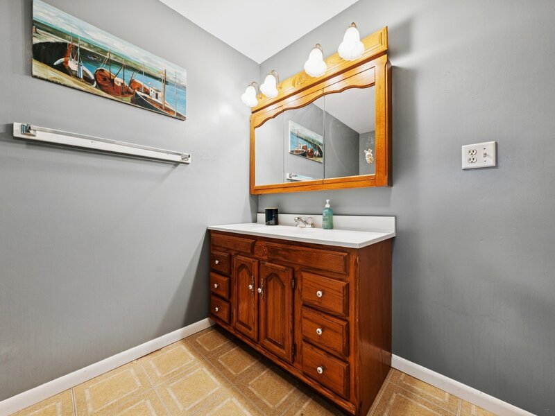 34 N Adams Street Oswego IL 60543