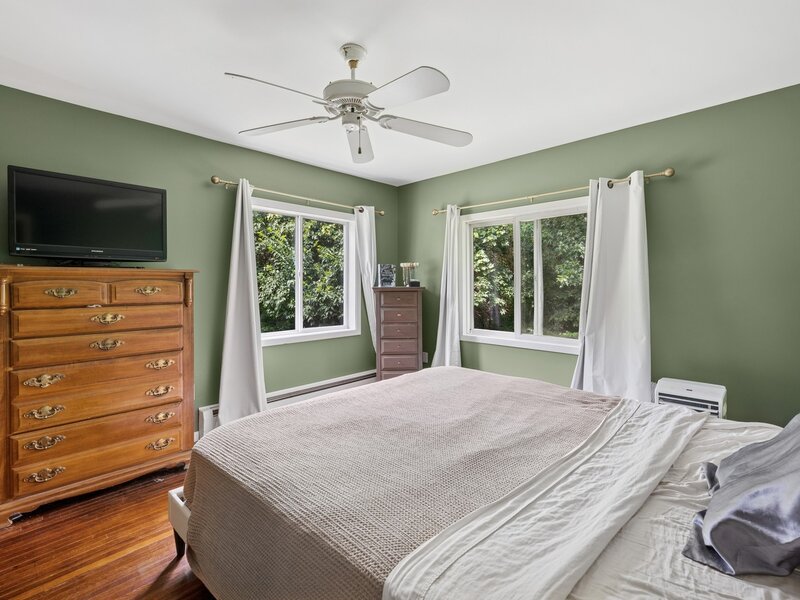 34 N Adams Street Oswego IL 60543