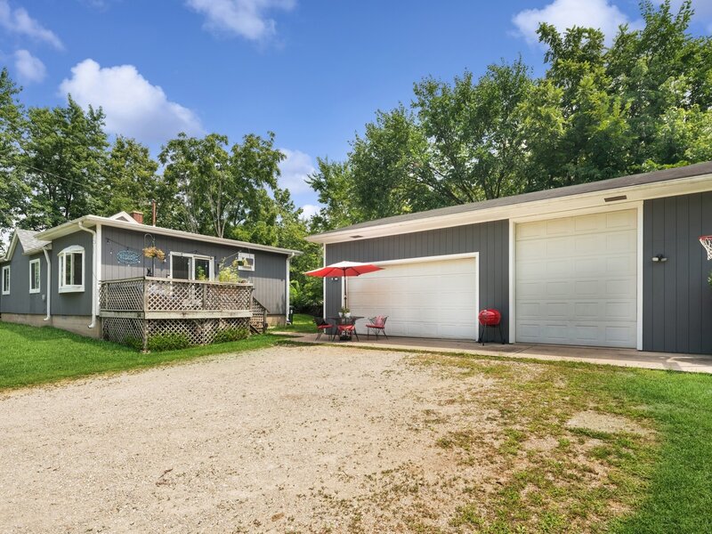 34 N Adams Street Oswego IL 60543