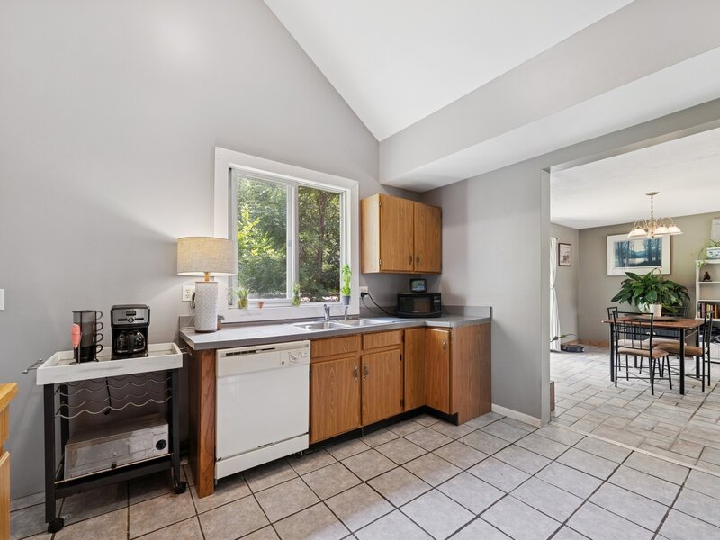 34 N Adams Street Oswego IL 60543