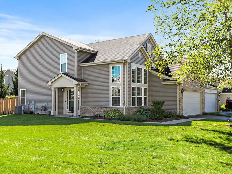 101 Boathouse Road Pingree Grove IL 60140