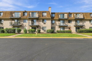 Photo of 281 Shorewood Drive Glendale Heights IL 60139 Unit 1d