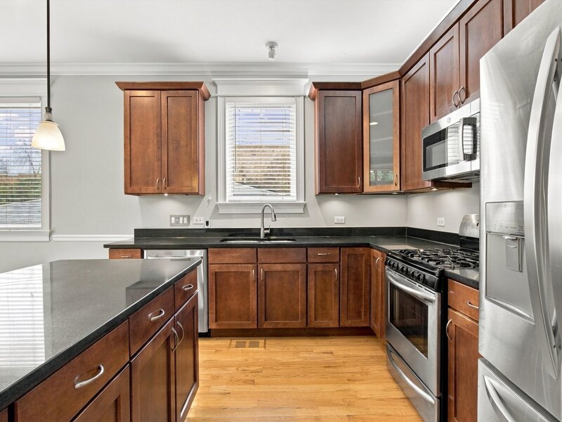 1528 W Jonquil Terrace Chicago IL 60626