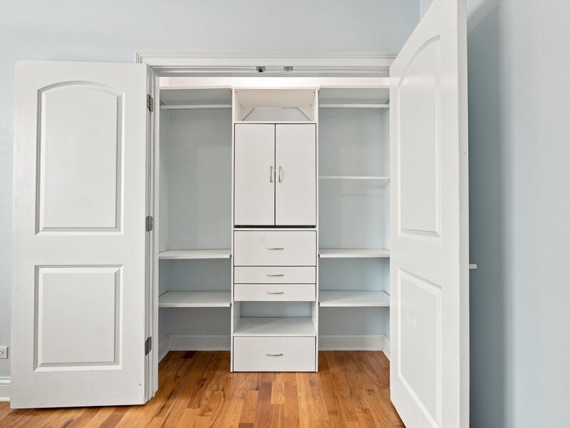 1528 W Jonquil Terrace Chicago IL 60626