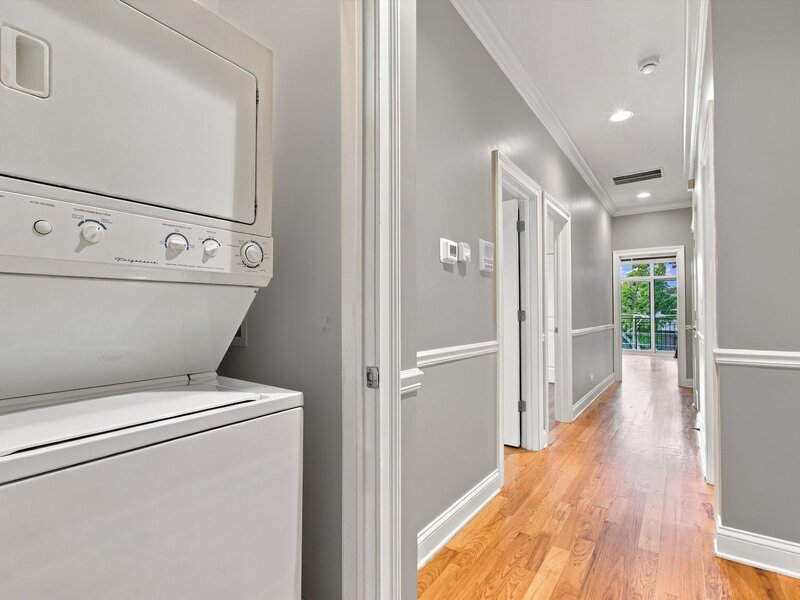1528 W Jonquil Terrace Chicago IL 60626