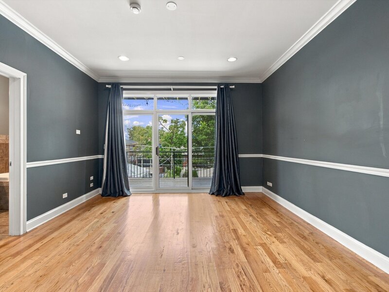 1528 W Jonquil Terrace Chicago IL 60626