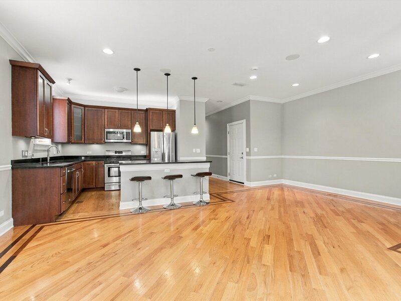1528 W Jonquil Terrace Chicago IL 60626